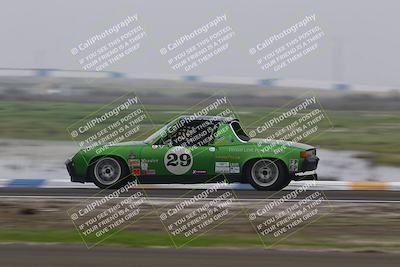 media/Jan-18-2026-CalClub SCCA (Sun) [[8bc6468723]]/Group 3 Race/Turn 1/